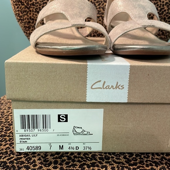 Clarks abigail lily pewter size 7M - Picture 8 of 10
